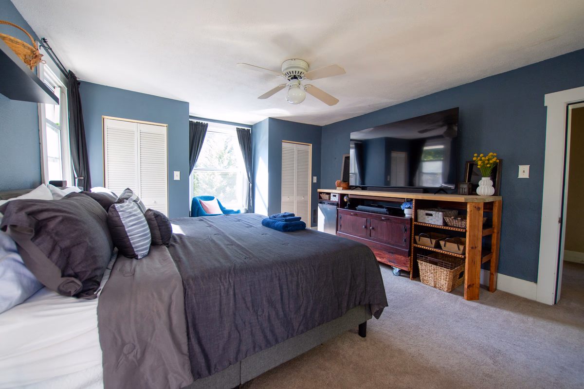 Current furnished bedroom detail in a real SILK Homes property