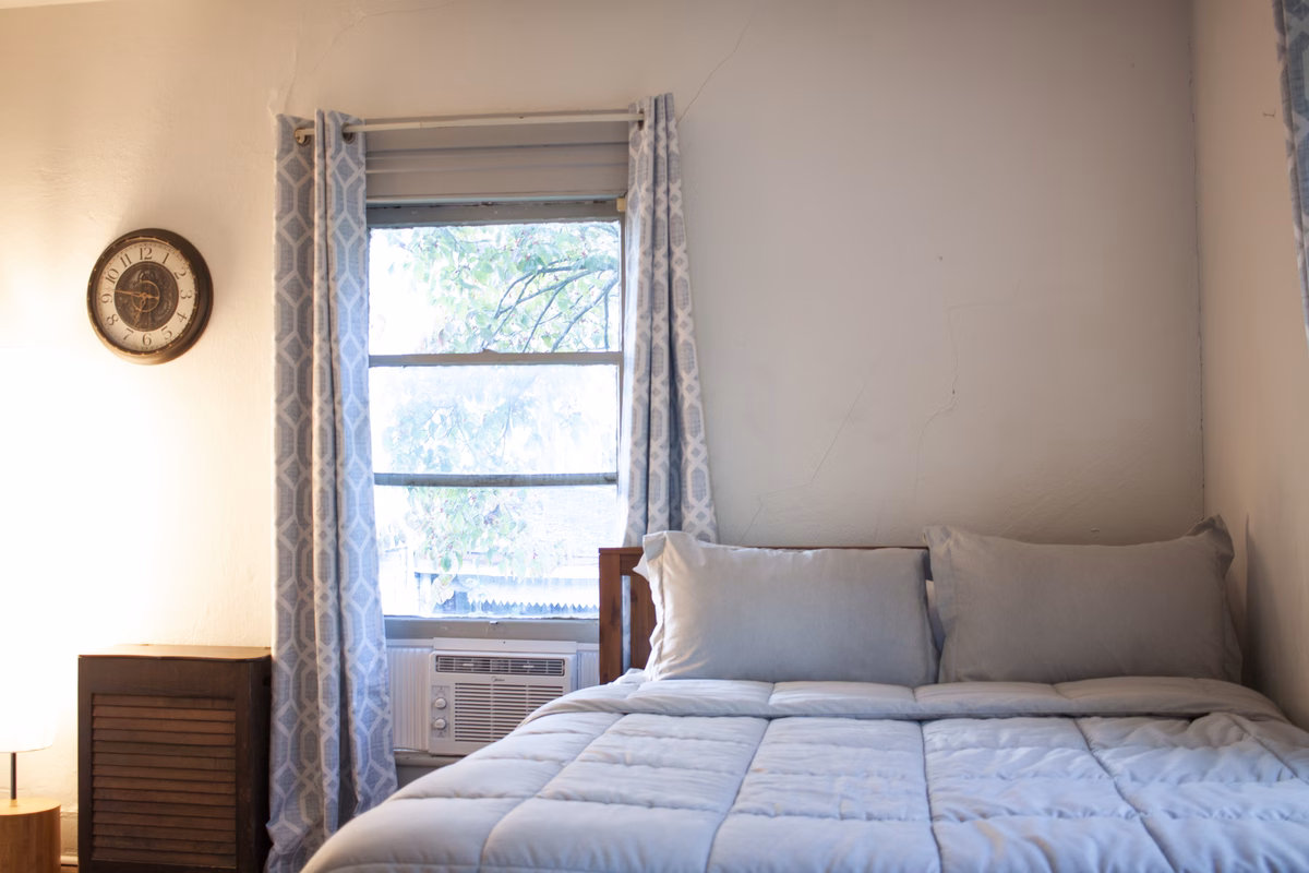 Current furnished bedroom in a real Ravenswood SILK Homes property