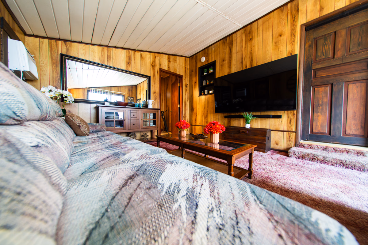 Current living or common room in a real SILK Homes property