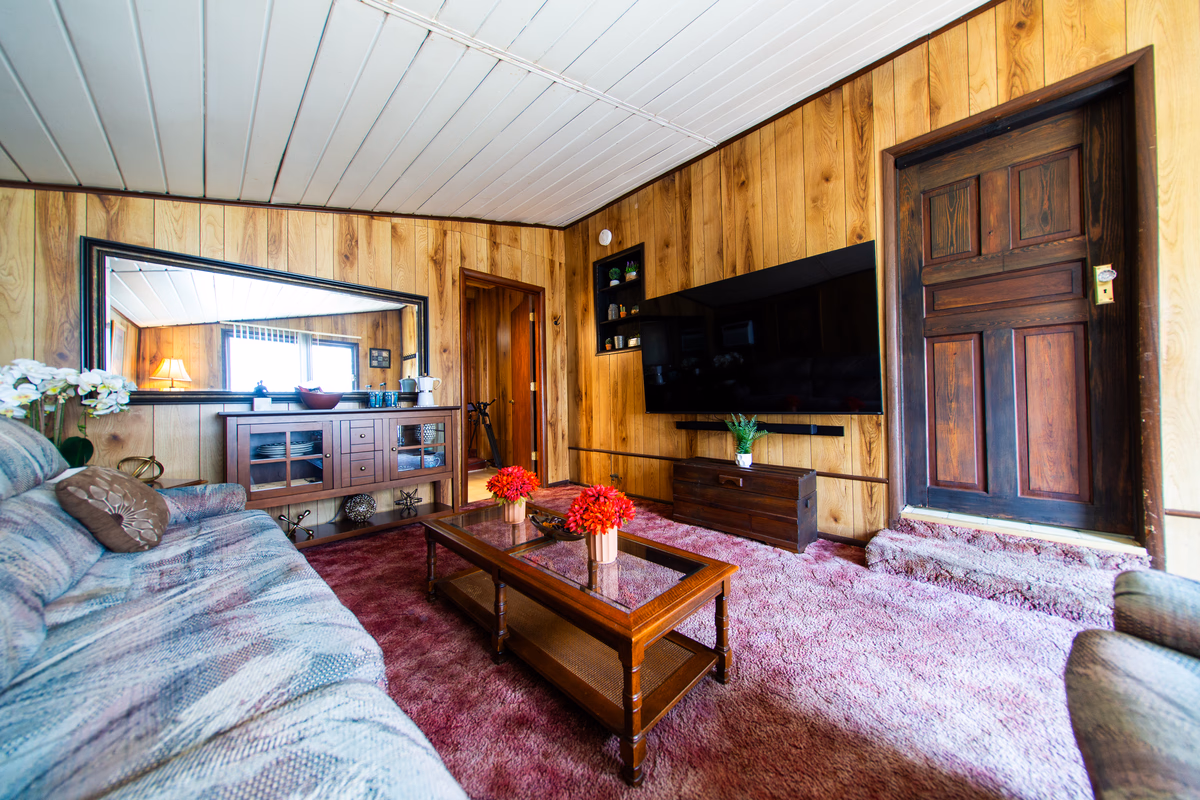 Current living or common room in a real SILK Homes property
